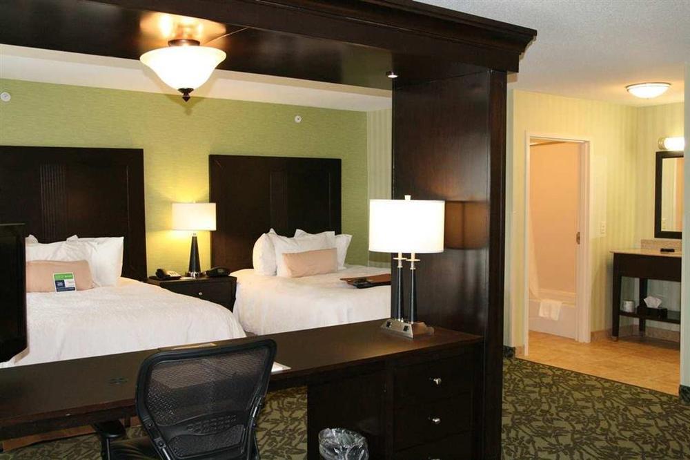 Hotel Hampton Detroit Roseville Clinton Township