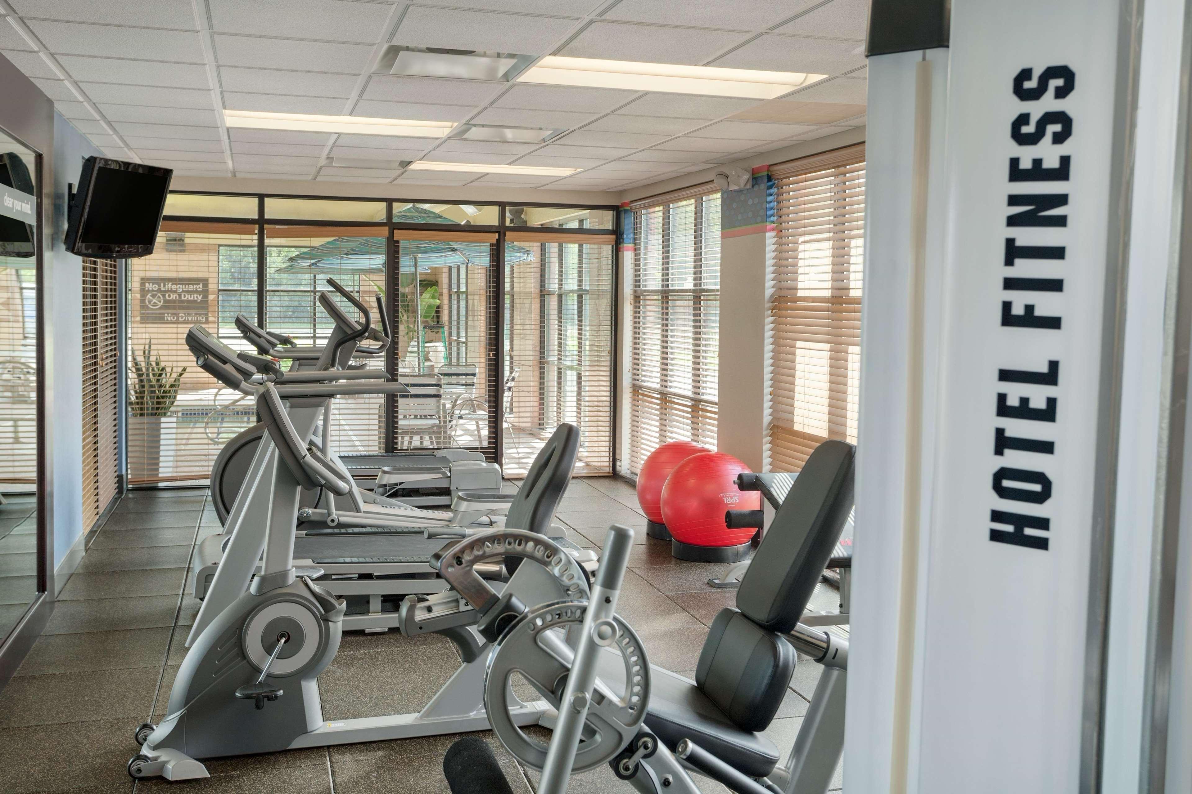 Hotel Hampton Detroit Roseville Clinton Township