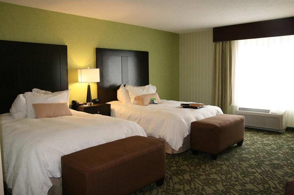 Hampton Detroit Roseville Clinton Township