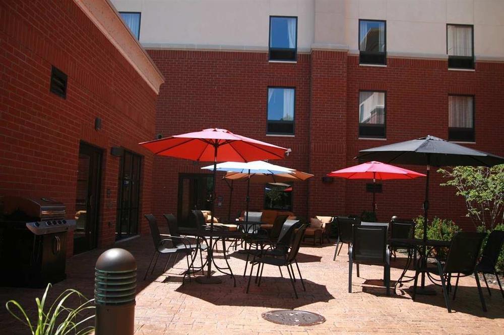 Hampton Detroit Roseville Hotel